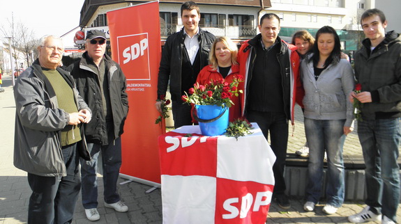 SDP, HNS i HSLS: Ruže za žene