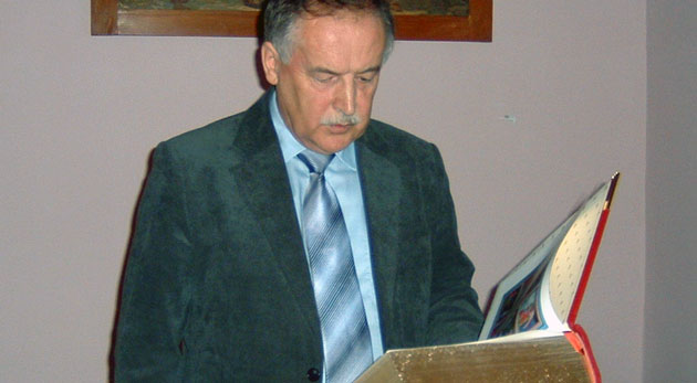 Zlatnom Biblijom od 16 tisuća kuna HSLS (i jedan HDZ-ovac) traže blagoslov