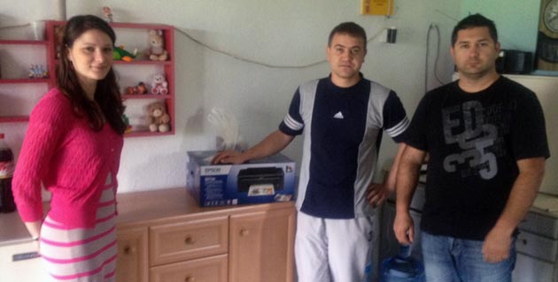 Donacija SDP-a školi u Zbjegovači